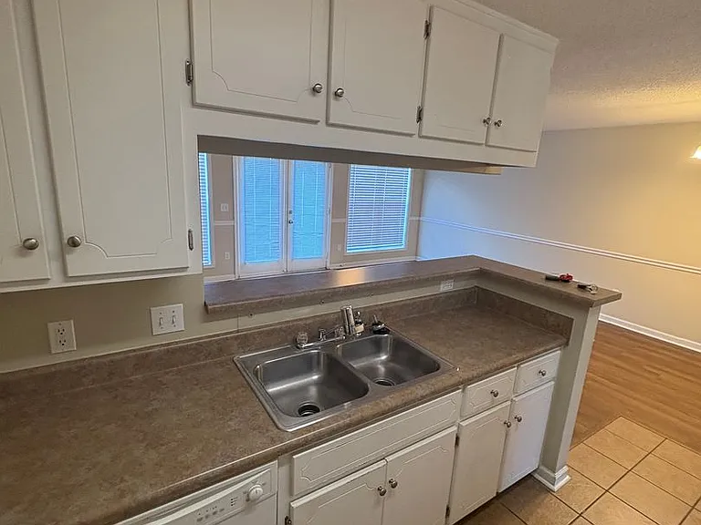 115 Wakefield Way — Photo 4