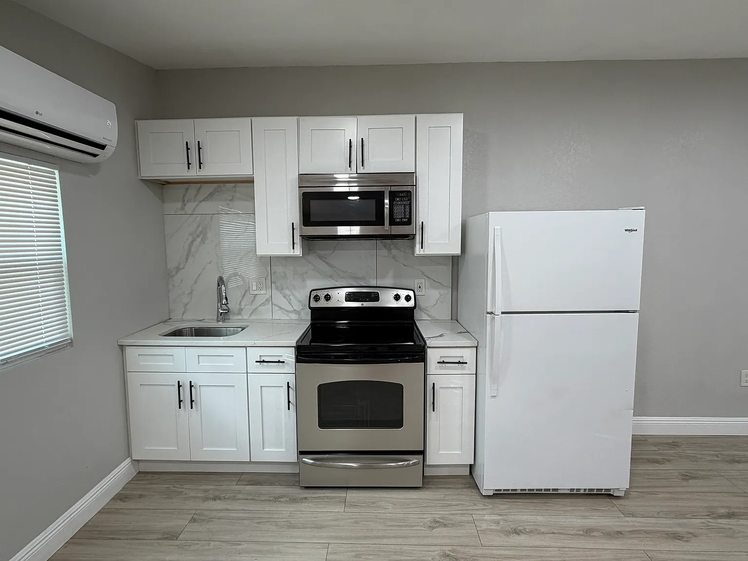 Studio, 348 sqft, $1,300 — Photo 2
