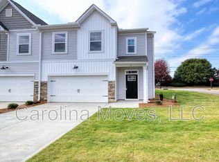 2 Sabine Leaf Ct, Greer, SC 29650