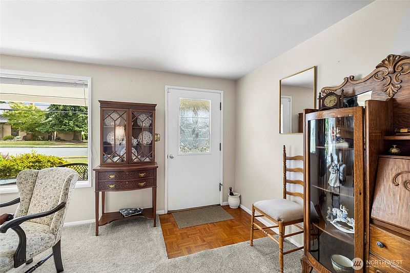 4th image of 1013 S 15th Street
