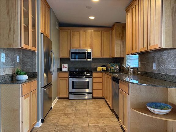 2nd image of 3216 Palmer St