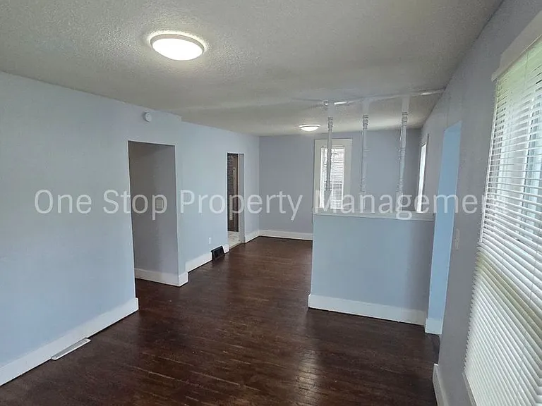 5130 NE Baxter Ave — Photo 5