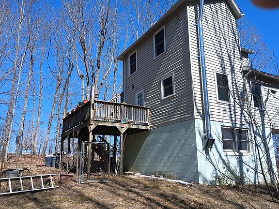 4th image of 3901 Midland Rd