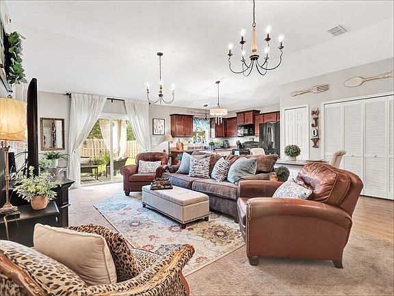 5th image of 2243 Sotterley Ln