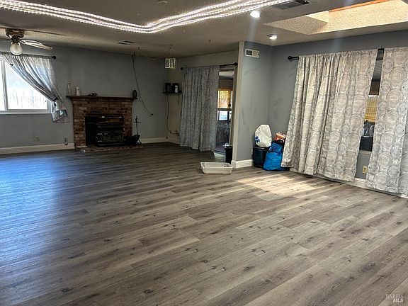 5th image of 2414 Harbor Court