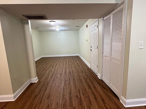 4th image of 4300 Liberty Heights Ave #D