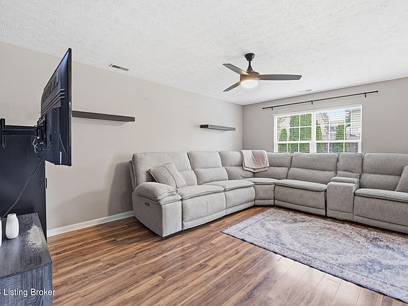 3rd image of 10318 Venado Dr