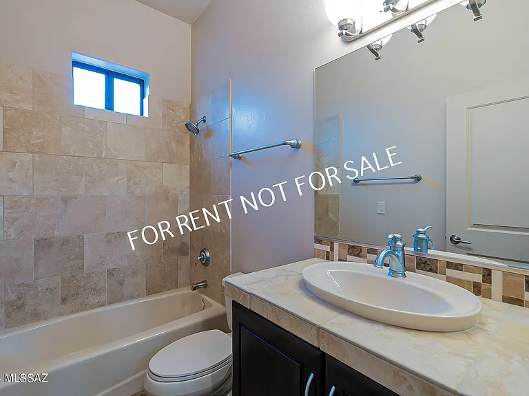 2010 E River Rd #203 — Photo 25