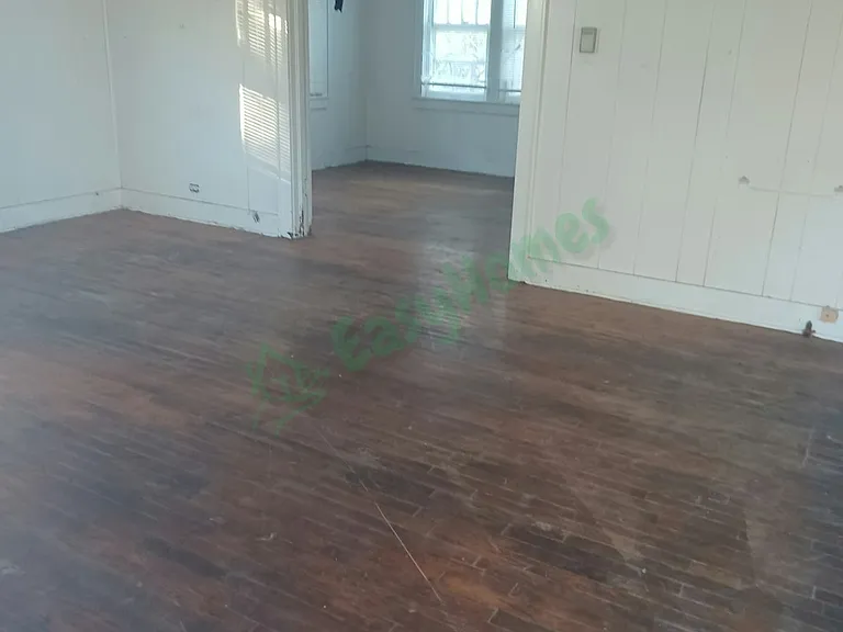 805 W Pine Ave — Photo 7