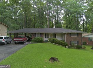 2738 Black Forest Trl SW, Atlanta, GA 30331
