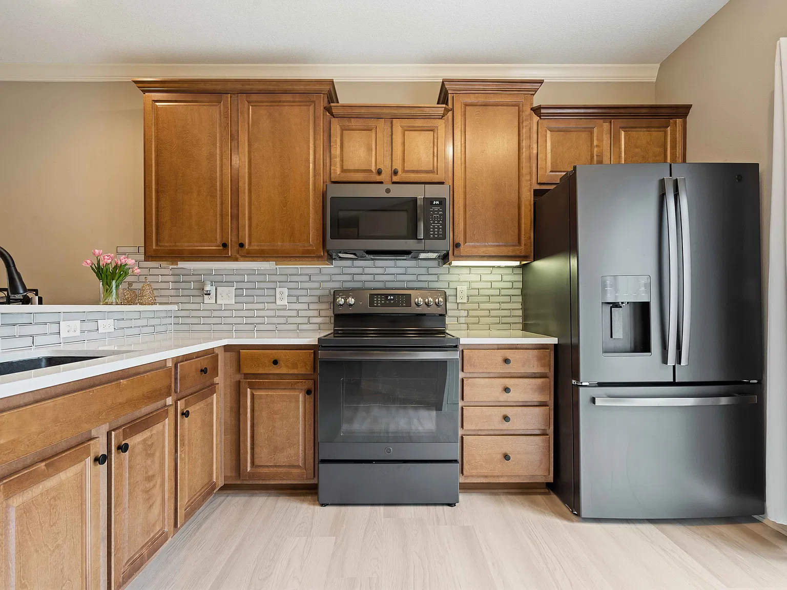 3 bed, 3.5 bath, 1638 sqft, $2,250 — Photo 4
