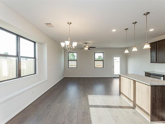 4th image of 27962 Western Creek Ct