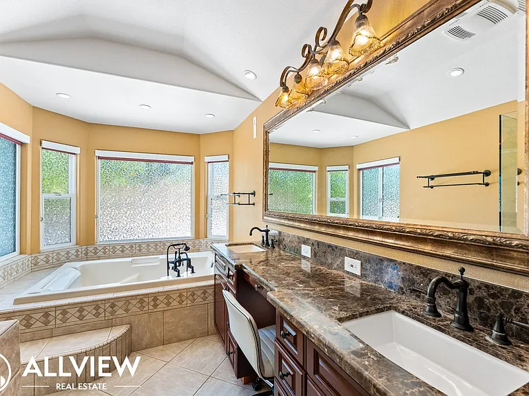 24911 Luton St — Photo 15