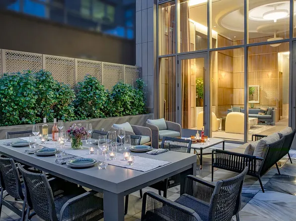 249 East 62nd Street image 11 of 20