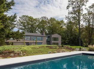 45 Primrose Hill Rd, Rhinebeck, NY 12572