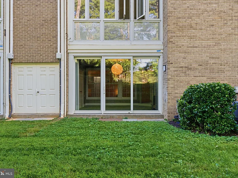 5705 Brewer House Cir #T2 — Photo 35