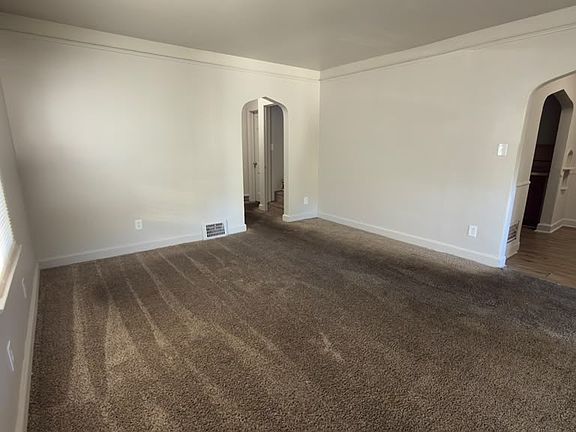 4th image of 11385 Saint Marys St