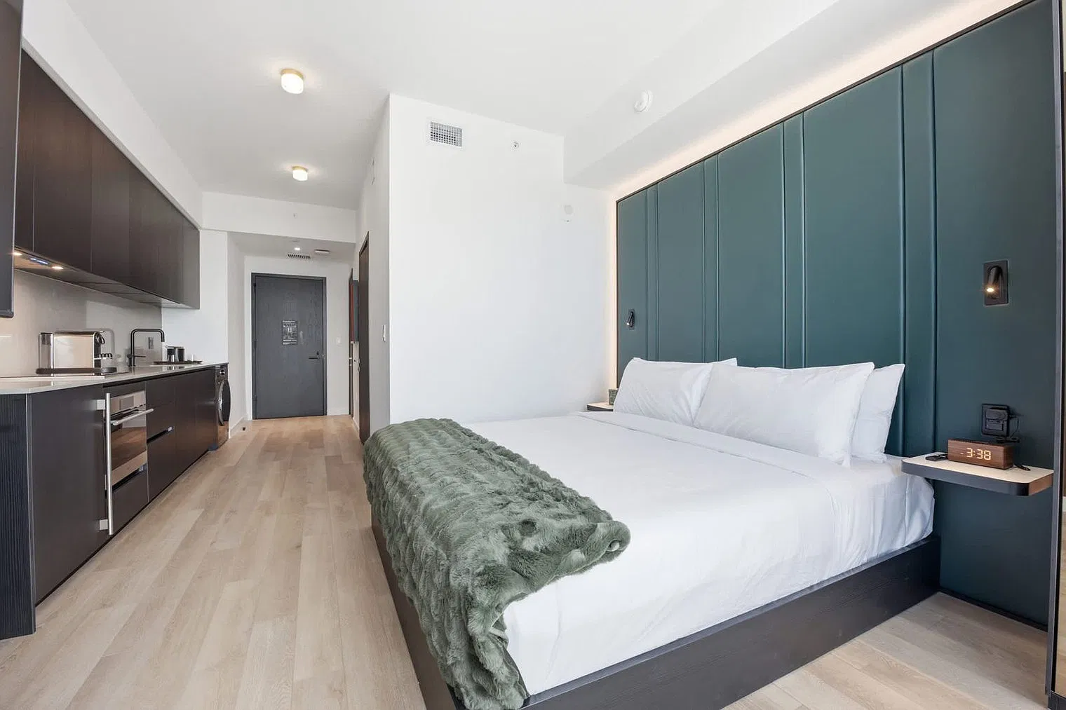 Studio, 1.0 bath, 344 sqft, $6,166 — Photo 1