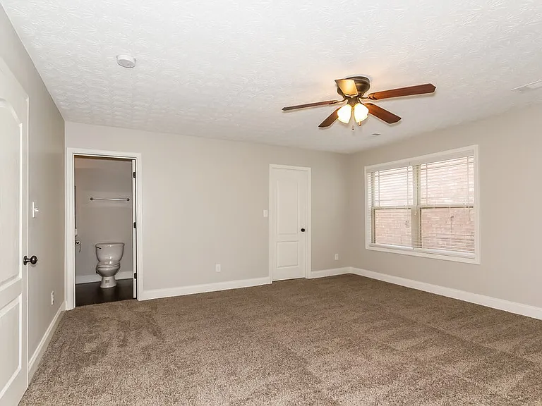 117 Daisy Cir — Photo 11
