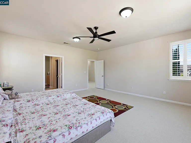 165 Paddington Ct — Photo 16