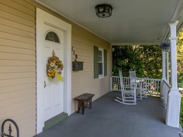 110 Vail St, Hackettstown Town, NJ 07840