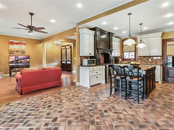4th image of 4309 Canal Place Dr