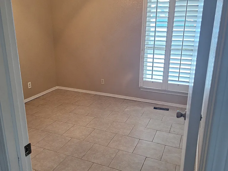 3 Emerald Ct — Photo 23