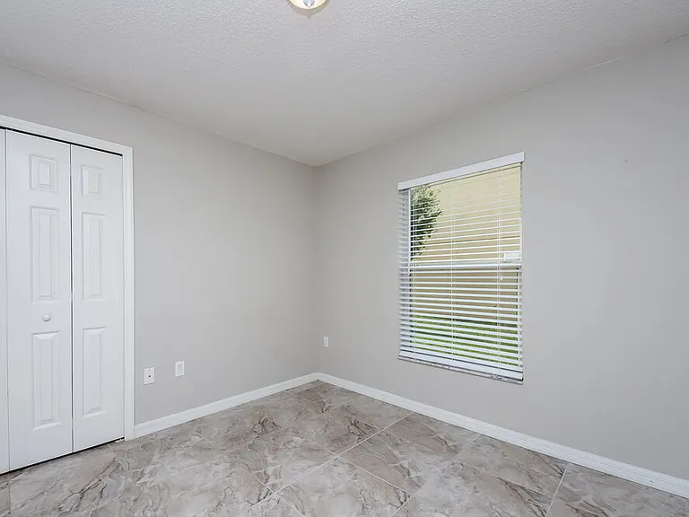 458 Tamarind Parke Ln — Photo 12