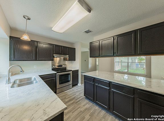 4th image of 6115 Valley Vine