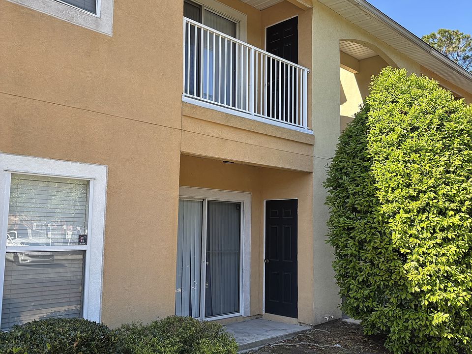 FRONT OF UNIT