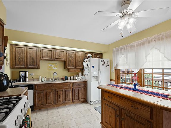 4th image of 6349 Forestview Dr