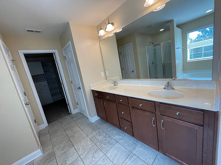 3509 Deborah Dr — Photo 25