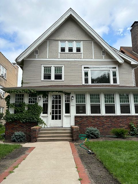 1st image of 2415 Girard Ave S #3