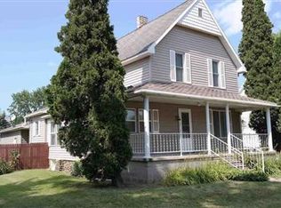 209 E Lake St, Topeka, IN 46571