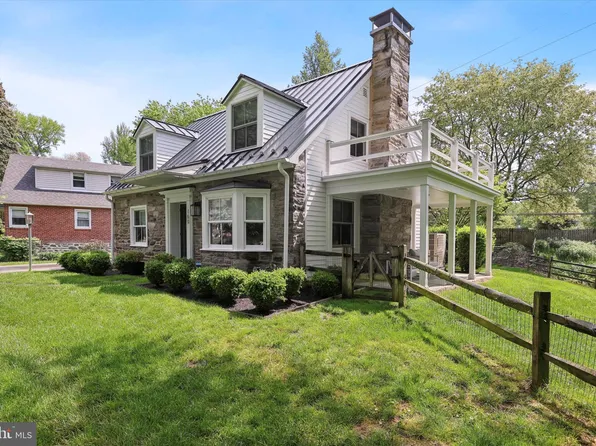 160 Rolling Rd, Bala Cynwyd, PA 19004