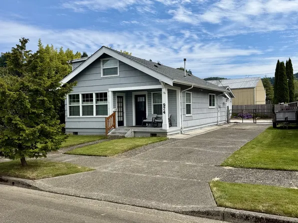 974 Fir Ave, Reedsport, OR 97467