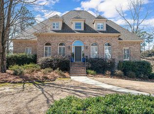 1693 Crossgate Dr, Vestavia, AL 35216