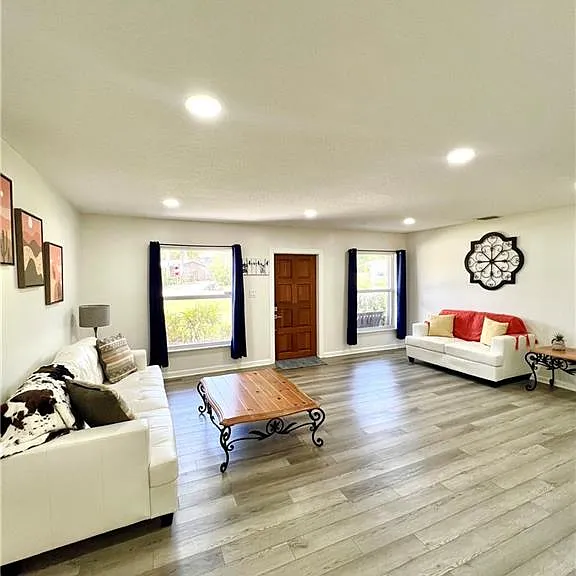 4215 NE Carrol Ct — Photo 1
