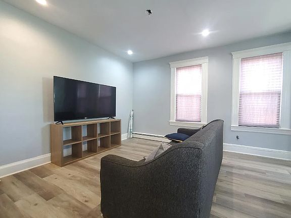 5th image of 104 Fulton Ave Floor 2