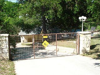 3rd image of 646 River Cliff Dr