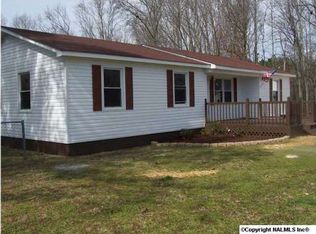 134 Shady Oak Ln, New Market, AL 35761