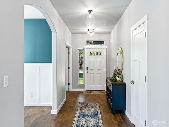 5th image of 15401 Prairie Wind Court SE