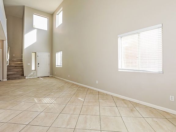 5th image of 41302 N Cambria Dr