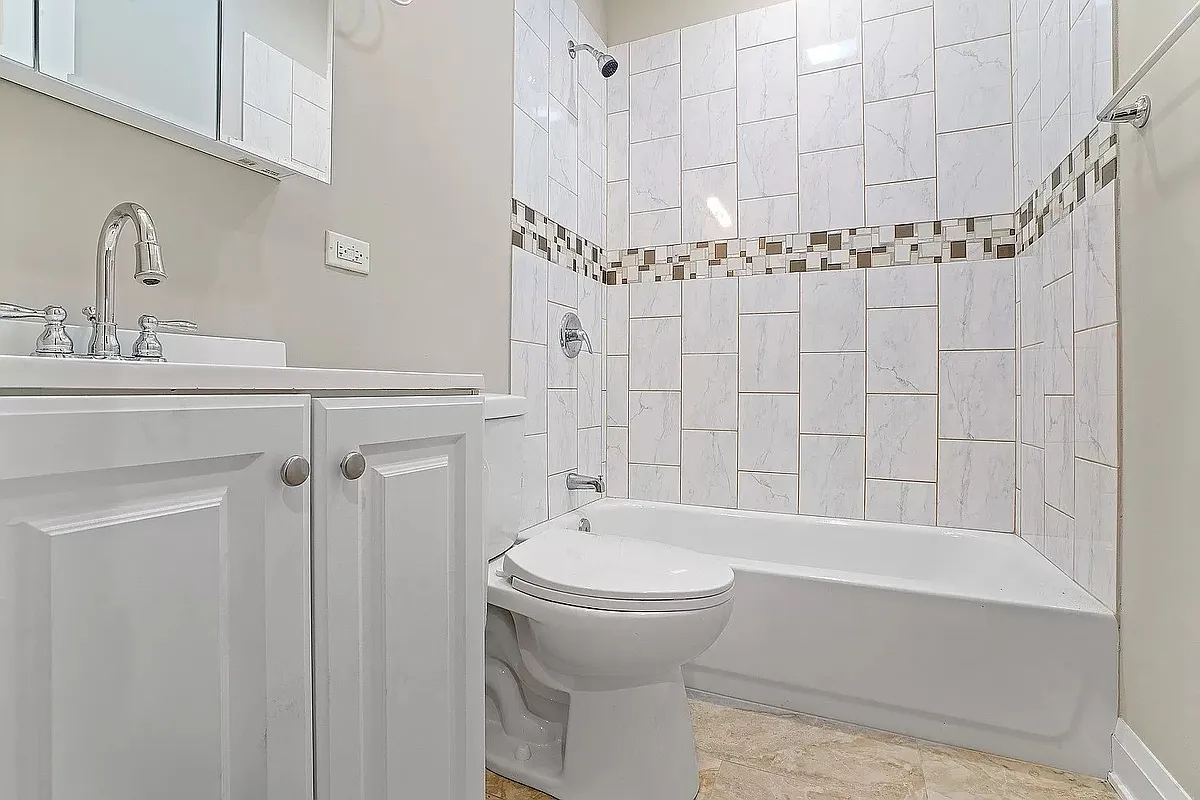 Bathroom #1 - 607 N Central Ave #3