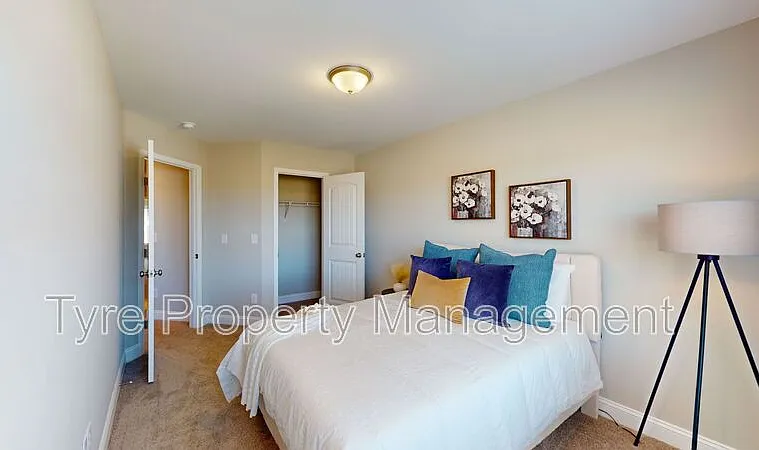 2632 Sailor Rose Ln #B — Photo 17