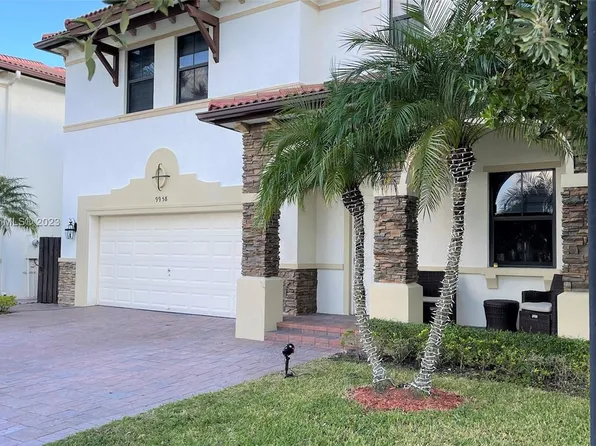 9958 NW 87th Ter, Doral, FL 33178