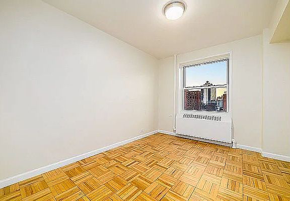 5th image of 10 E 138th St APT 3G
