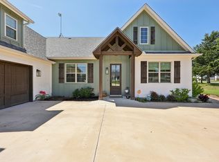 1180 Horizon Trace Dr, Azle, TX 76020