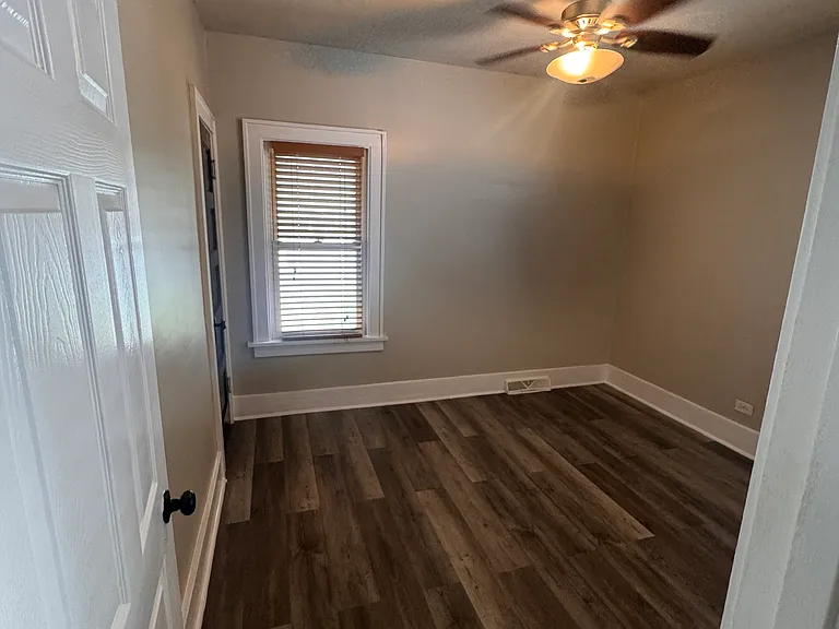 14613 Saint Louis Ave — Photo 6