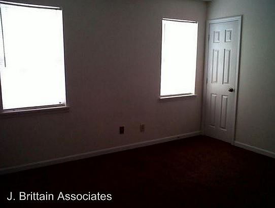 5th image of 5825 Woodgate Cir